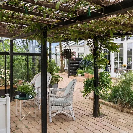 Holiday home Awesome In With House Sea View *